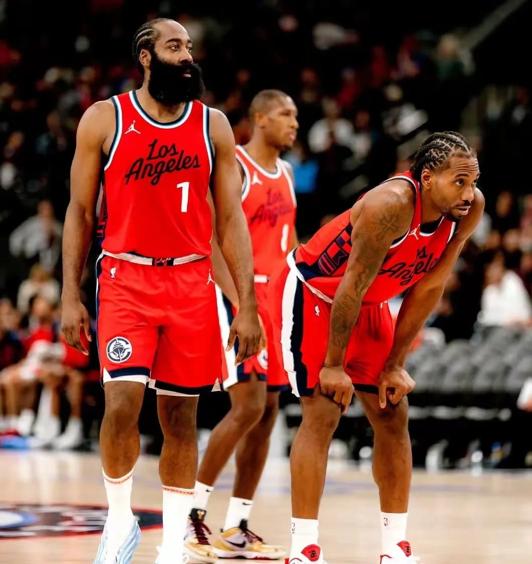 关于今晚洛杉矶快船远射贴柱——德甲节点到来；引发热议；年轻球员得到机会的信息